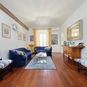 Ych-penthouse Fiammetta A Piazza Navona Apartment