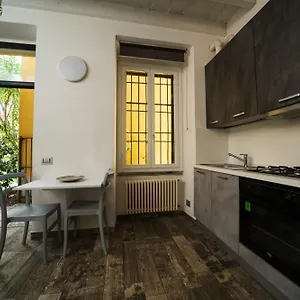 https://la-formaggeria-del-naviglio.italymilanhotels.net